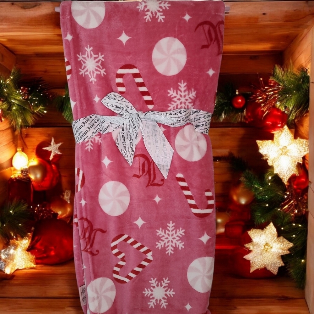Juicy Couture PINK Plush Christmas Holiday Throw Blanket 50x60